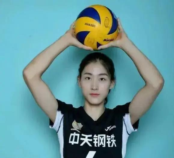 杨佳，26分小朱婷，女排新星的璀璨绽放