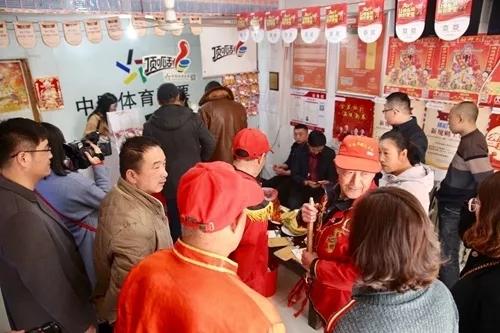 双色球一等奖彩民的幸运之旅，从平凡到非凡的转变