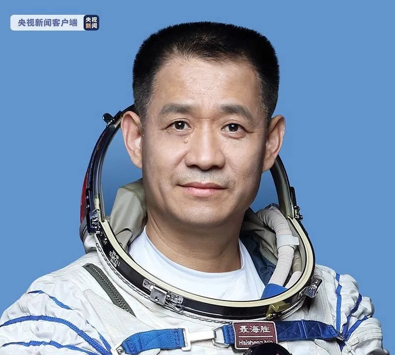 神舟十二号航天员名单及简历，中国航天新篇章的探索者神舟十二号航天员名单简介