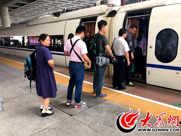 今期香港开奖结果查询，揭秘最新中彩秘诀与注意事项今期香港开奖结果查询表